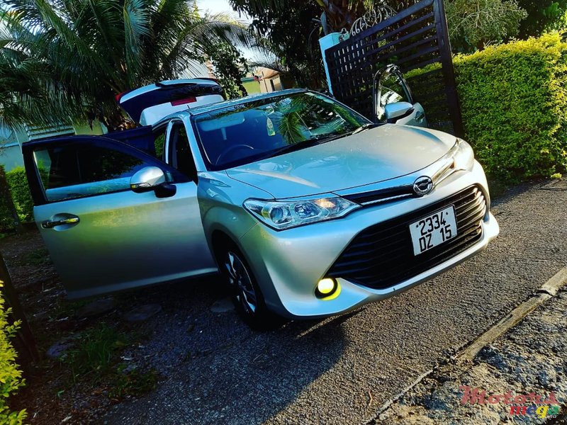 2015' Toyota Axio photo #5