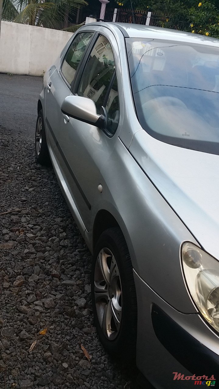 2005' Peugeot 307 photo #5