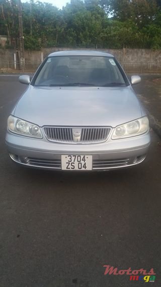 2004' Nissan Sunny photo #1