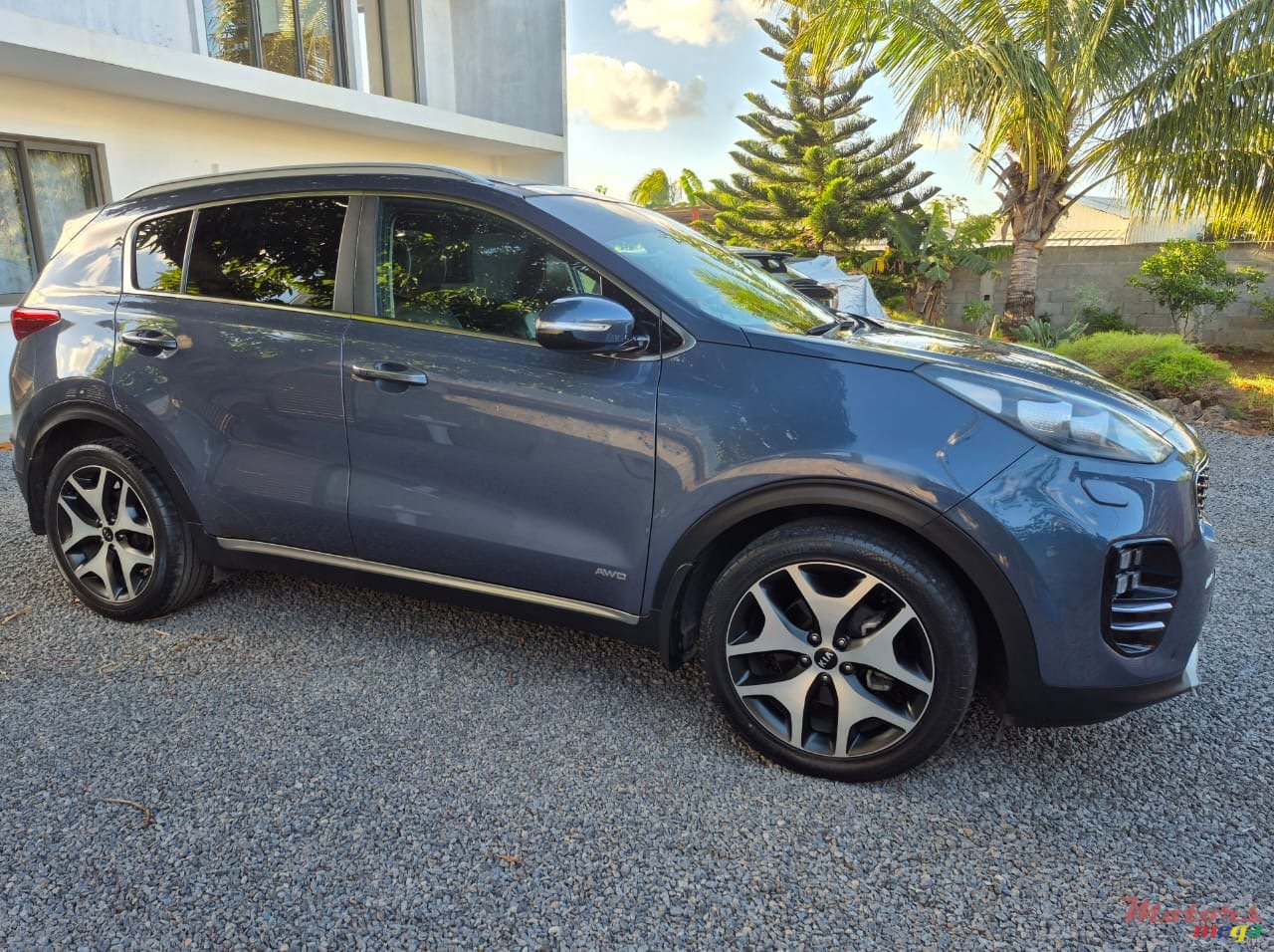 2018' Kia Sportage GT-Line AWD photo #2