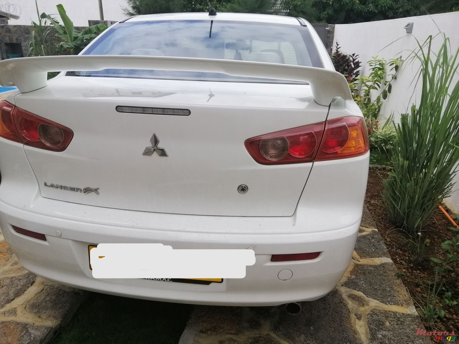 2010' Mitsubishi Lancer photo #1