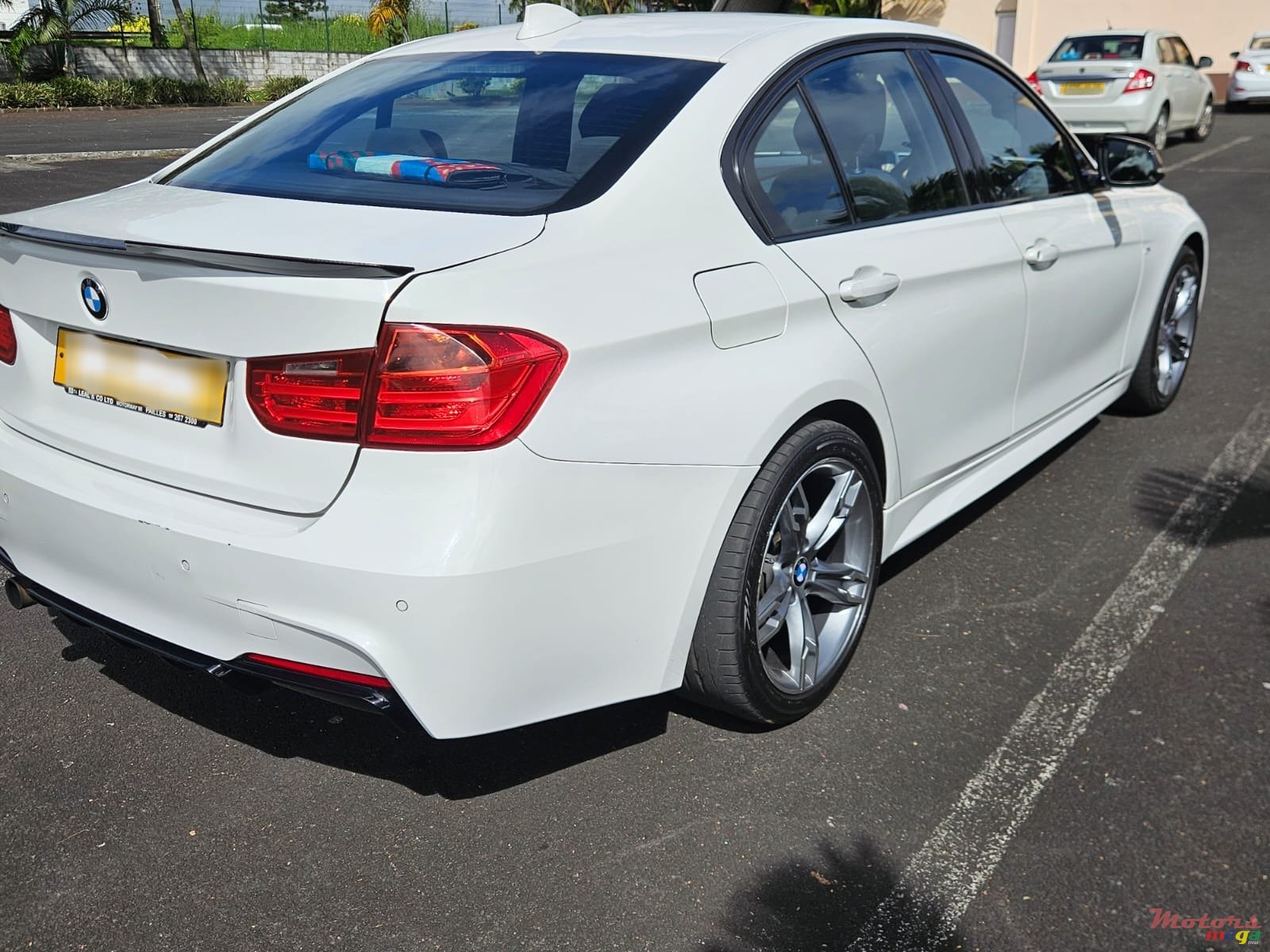 2015' BMW 316 photo #2