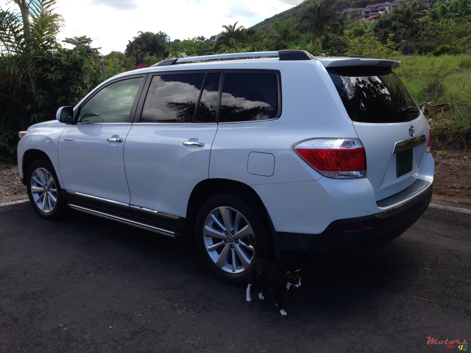 2012' Toyota Highlander photo #1