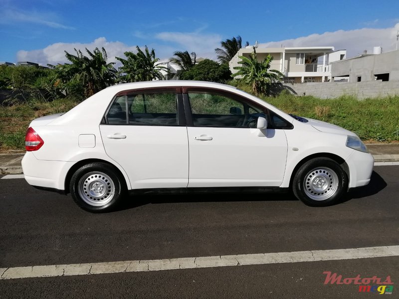 2006' Nissan Tiida photo #4