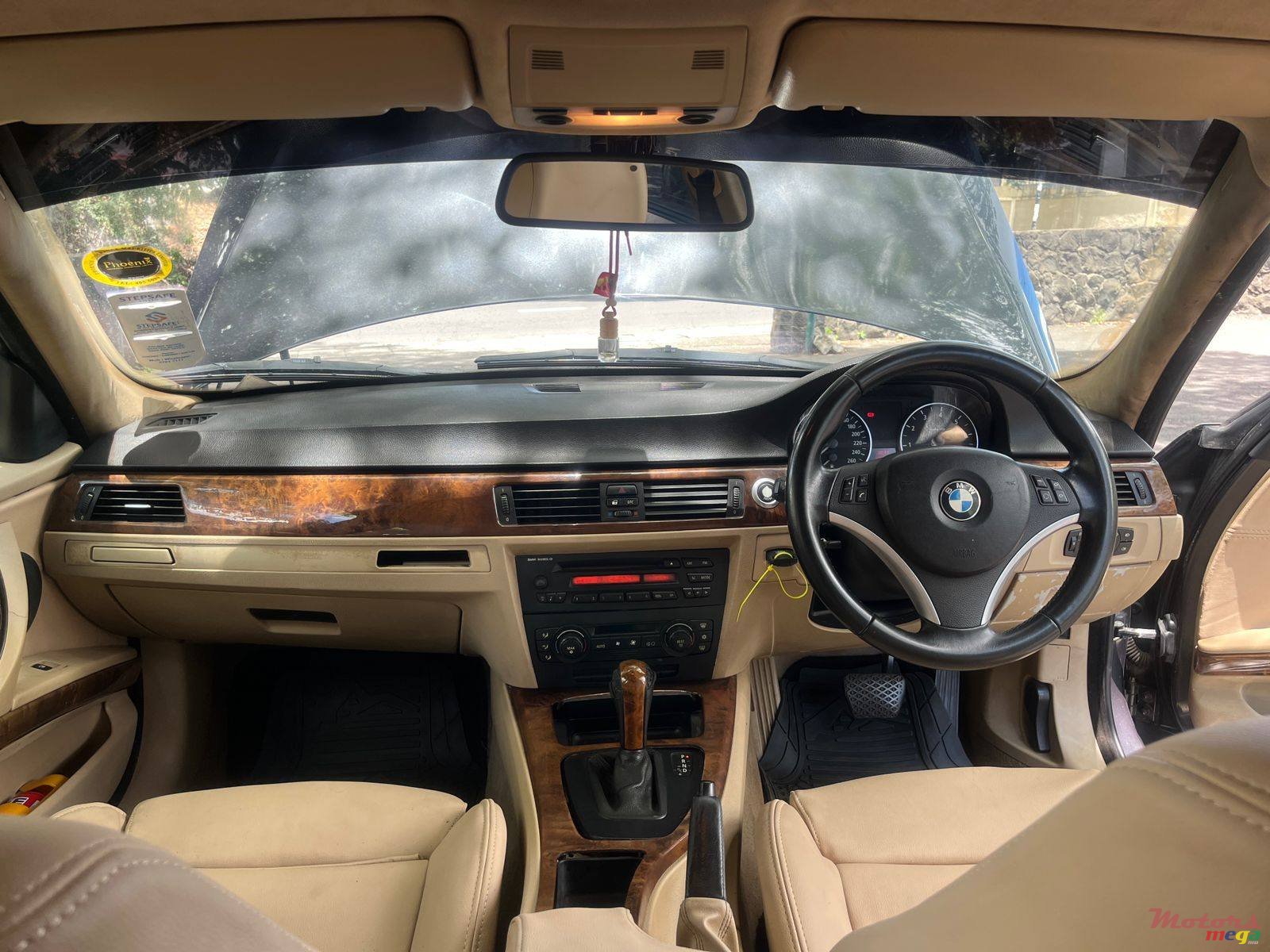 2006' BMW 325 photo #7