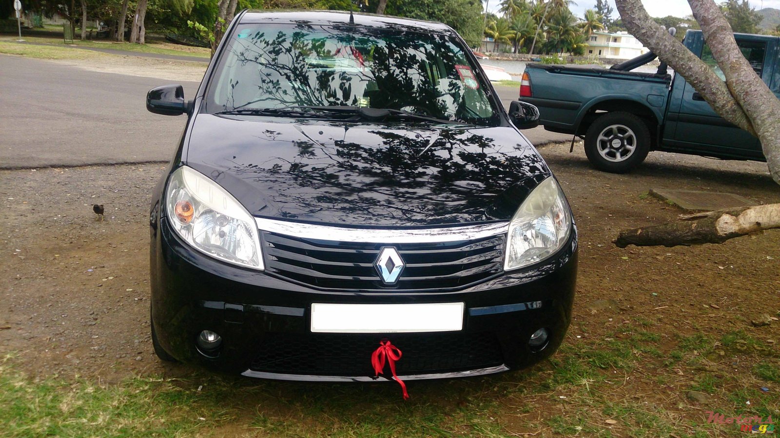 2009' Renault Sandero photo #1