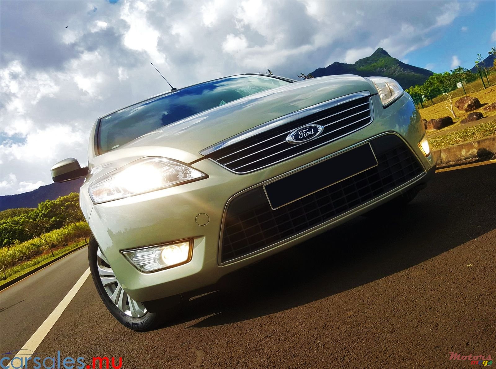 2010' Ford Mondeo 1.6 Ghia photo #1