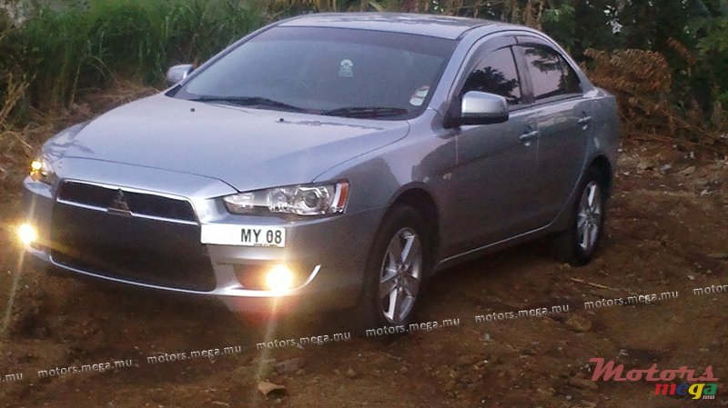 2008' Mitsubishi EX photo #2