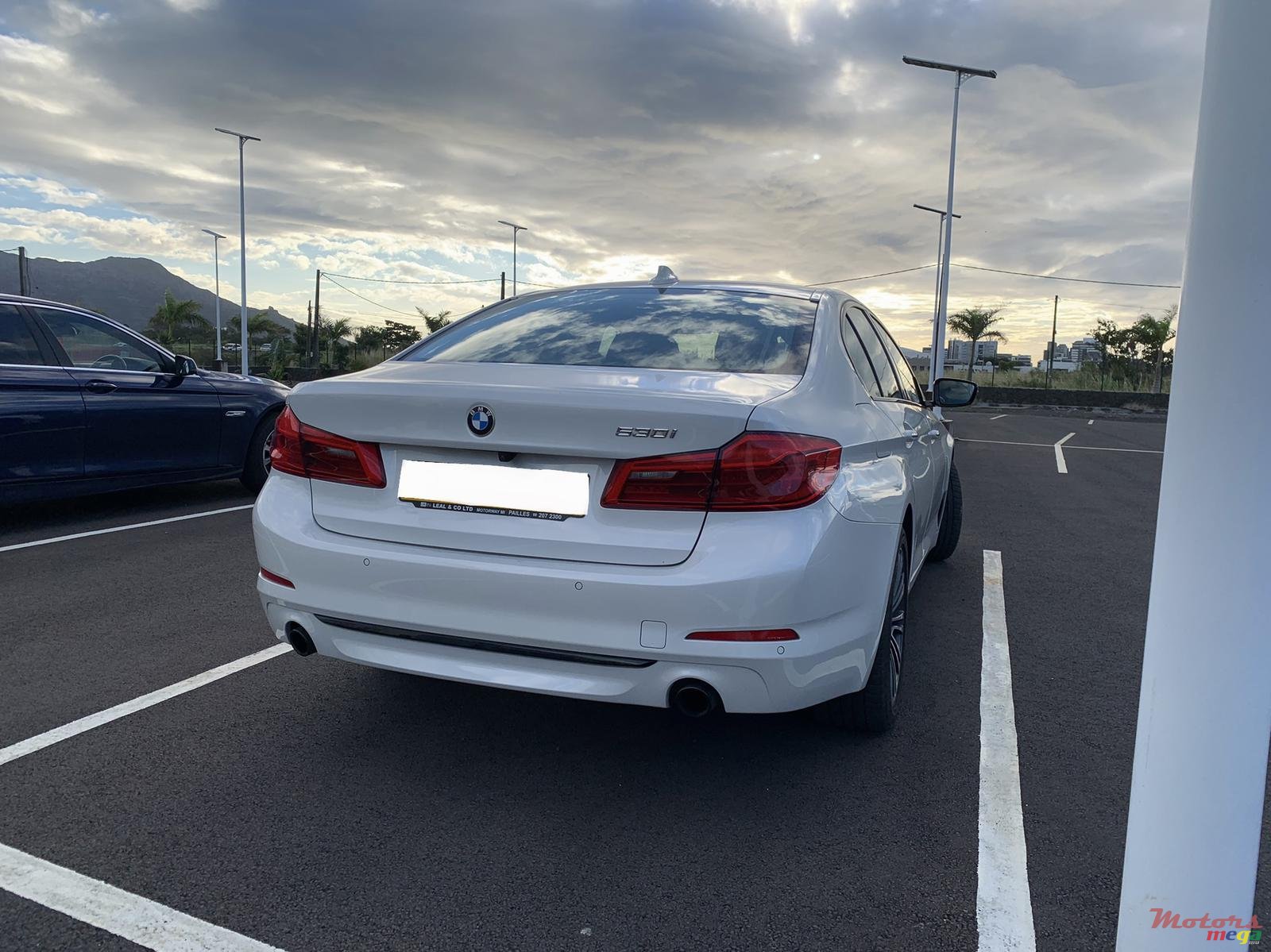 2017' BMW 5 Series 530i Sport Line (G30) photo #5