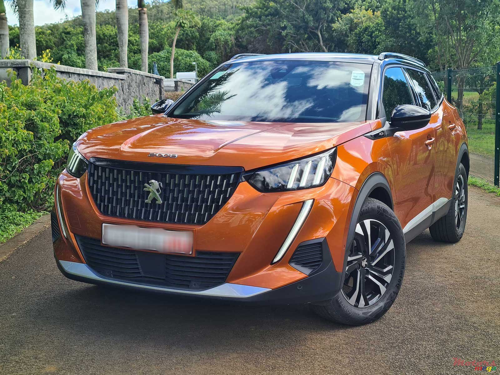 2023' Peugeot 2008 GT Line 1.2 Puretech photo #1
