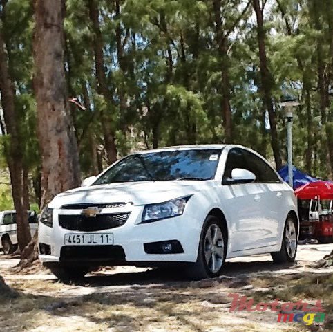 2011' Chevrolet Cruze photo #1