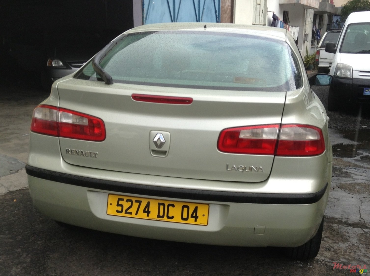 2004' Renault Laguna photo #2