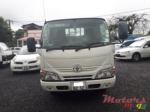 2012' Toyota Dyna photo #2