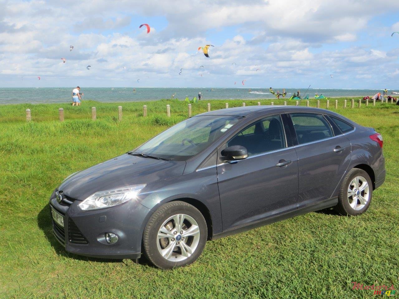2014' Ford Focus photo #3