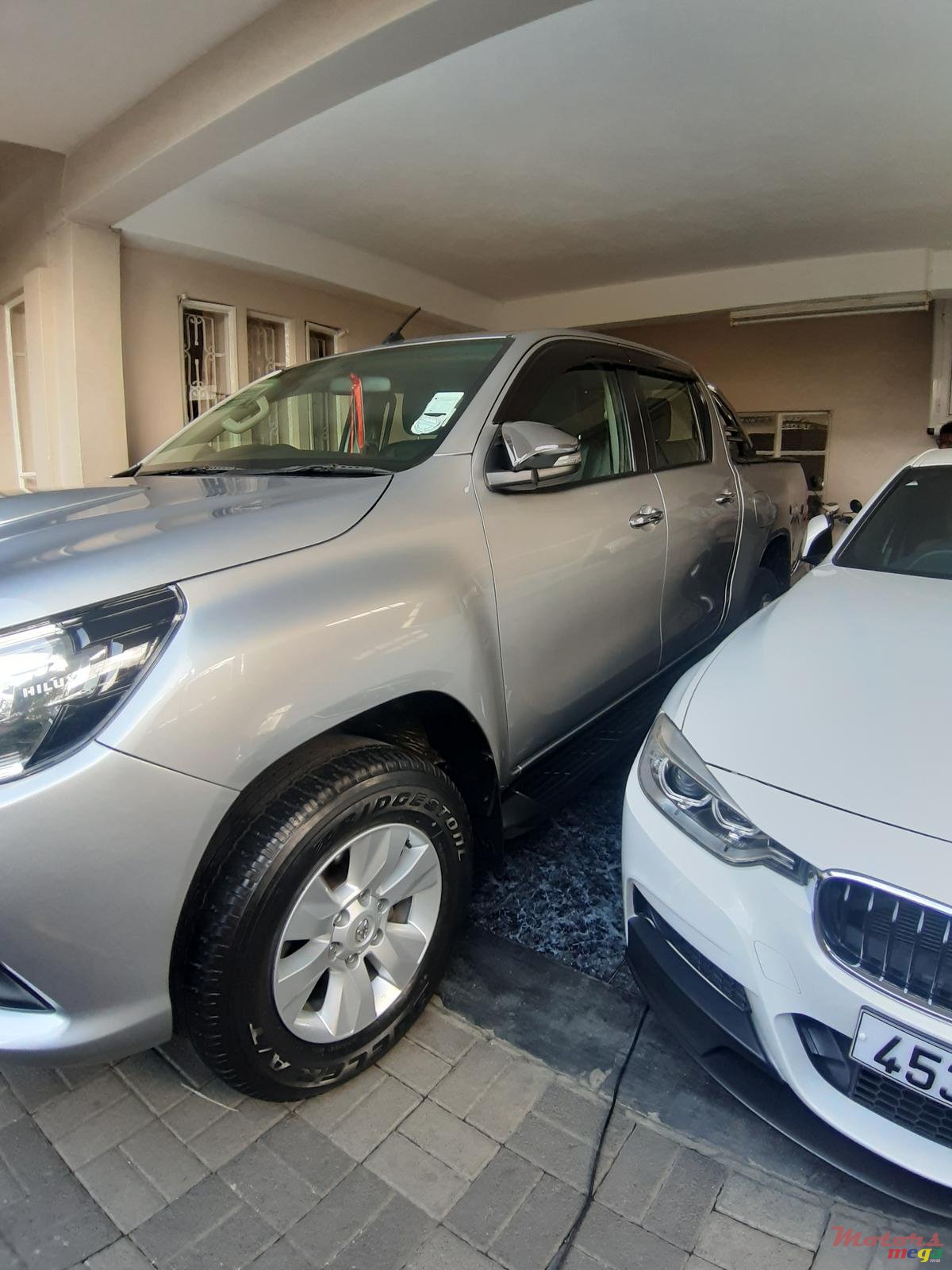 2016' Toyota Hilux photo #1