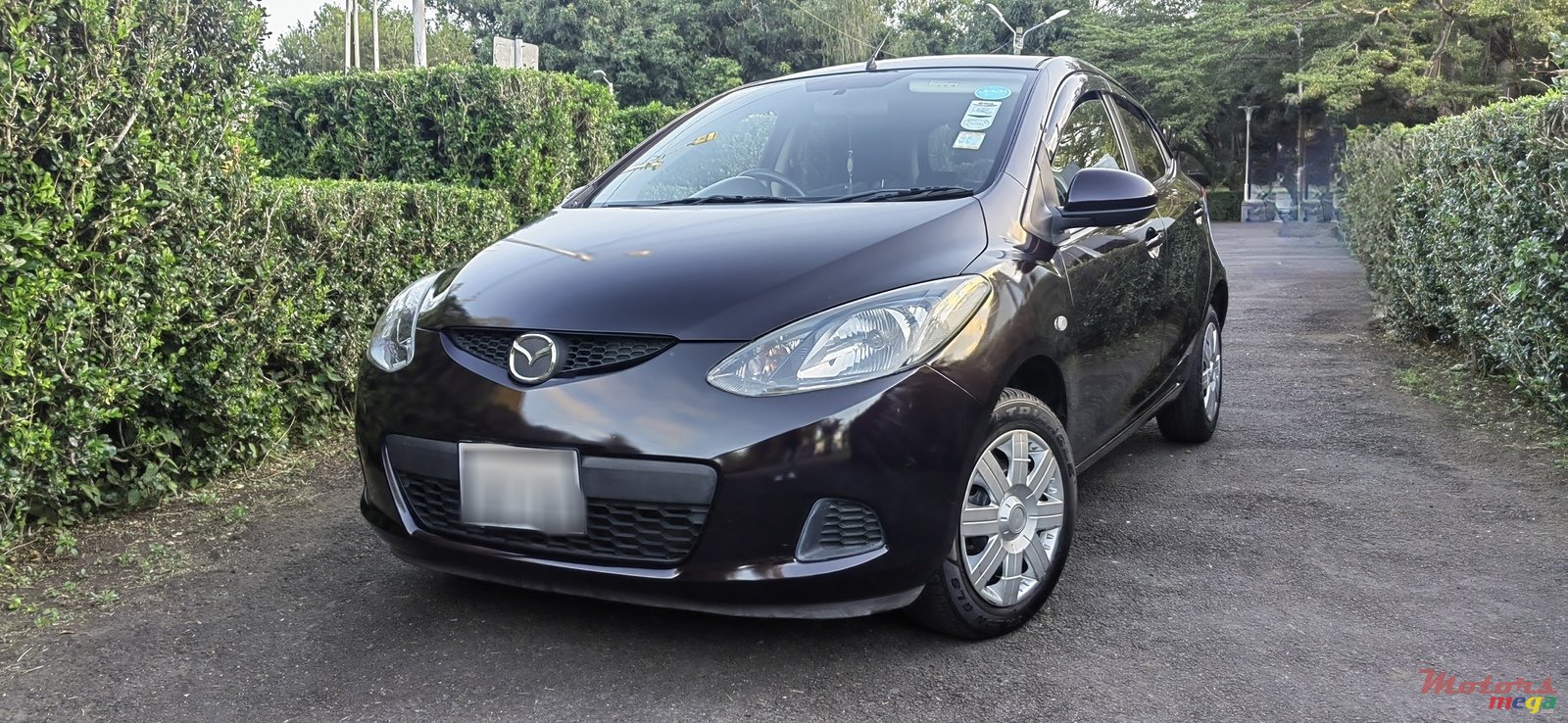 2010' Mazda Demio photo #1