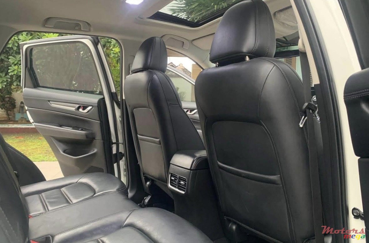 2022' Mazda CX-5 photo #4