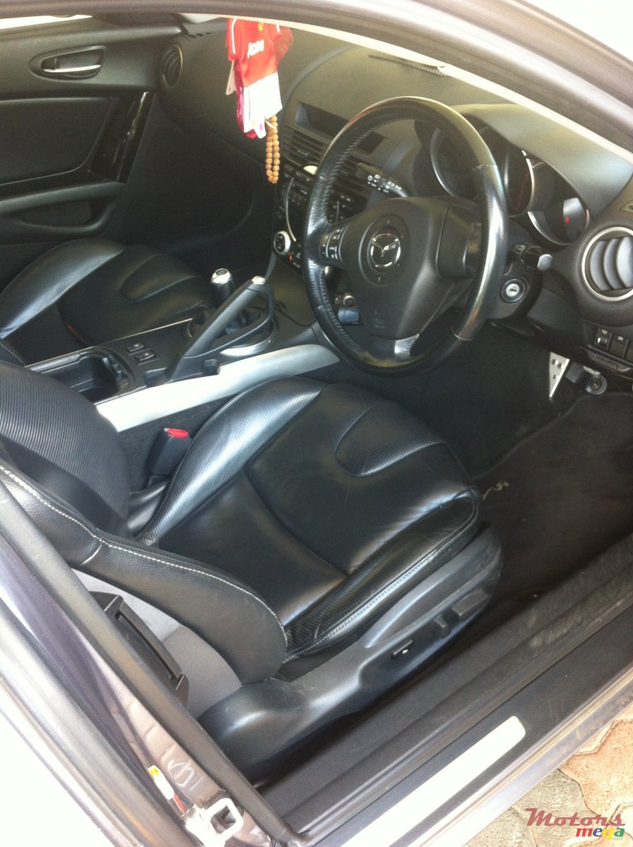 2005' Mazda RX-8 photo #1