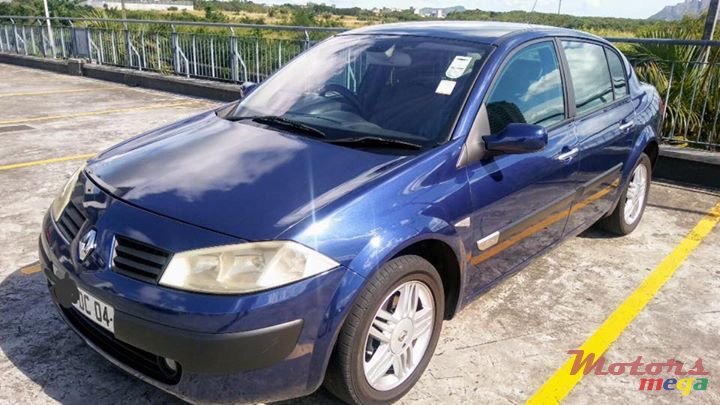 2004' Renault Megane Berline 2 photo #1