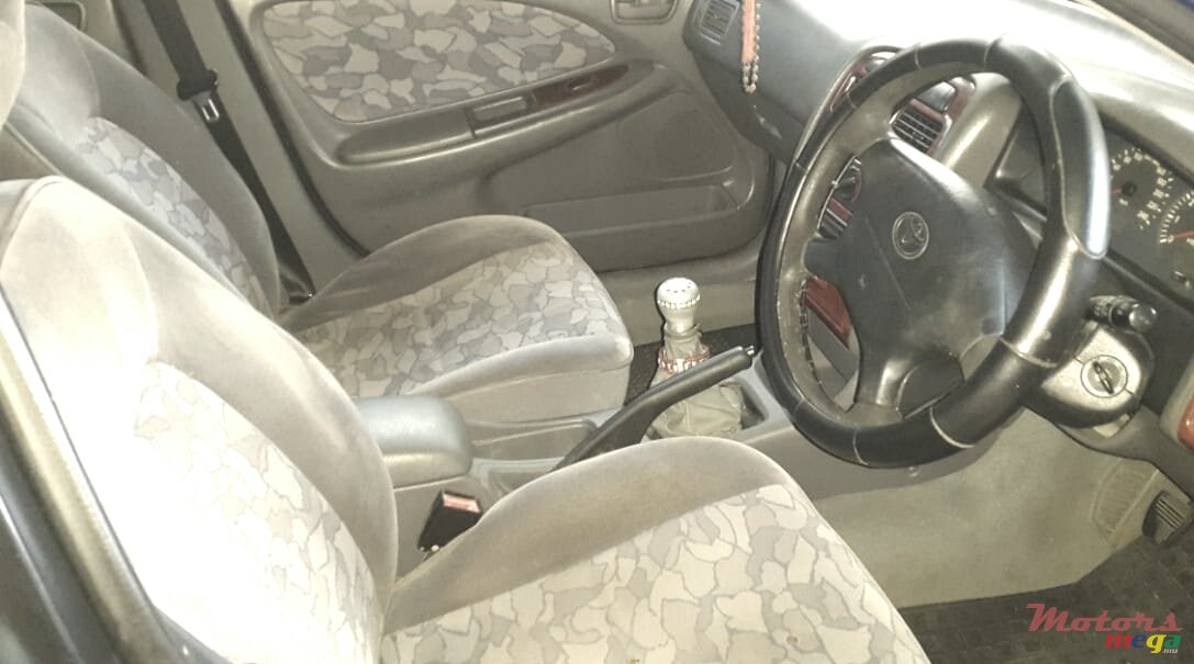 1998' Toyota Carina Gli avensis photo #2