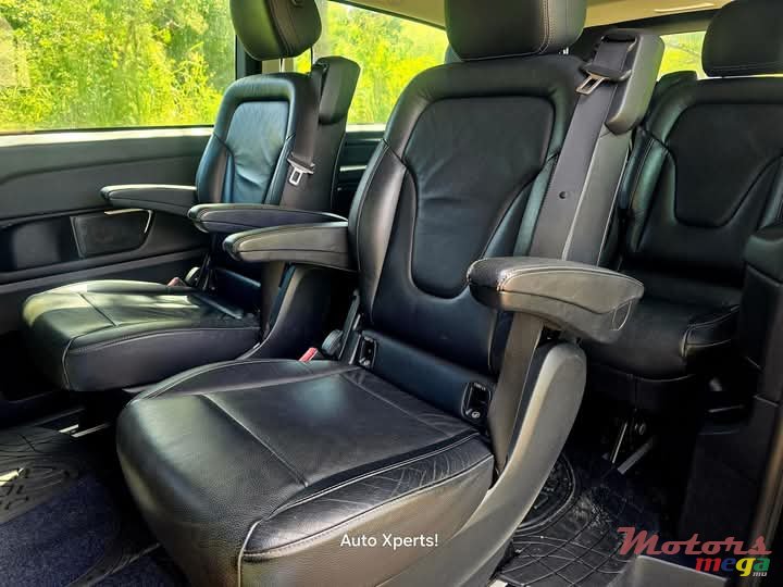 2017' Mercedes-Benz V 220 photo #6