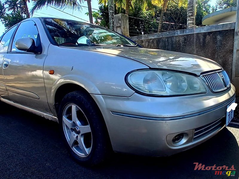 2003' Nissan photo #7