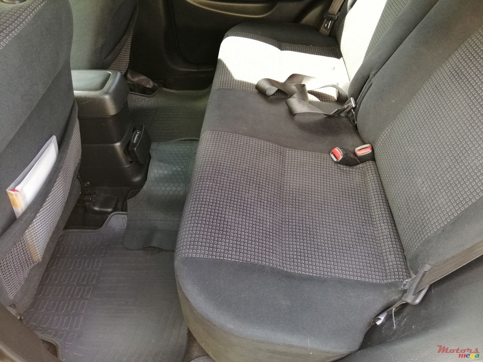 2003' Honda HR-V photo #2