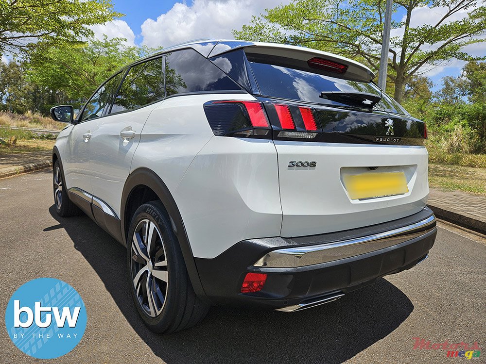 2018' Peugeot 3008 photo #3