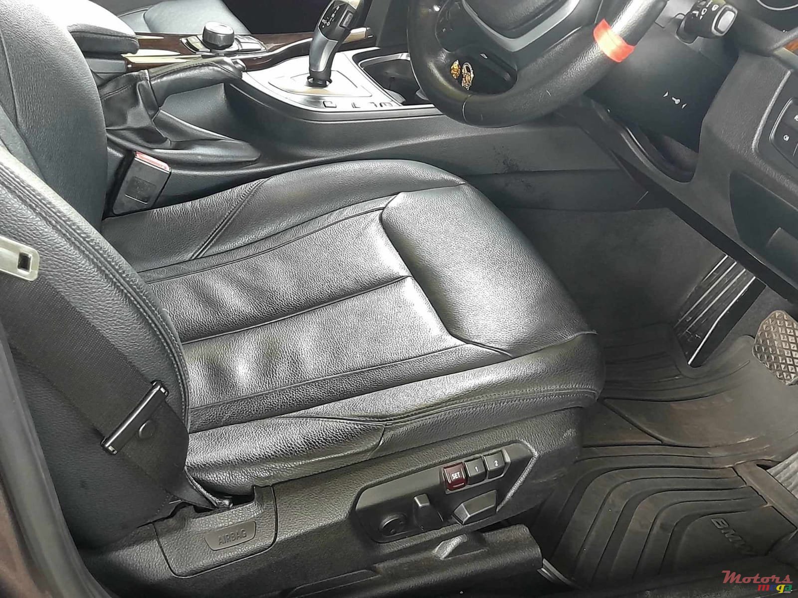 2015' BMW 320 photo #5