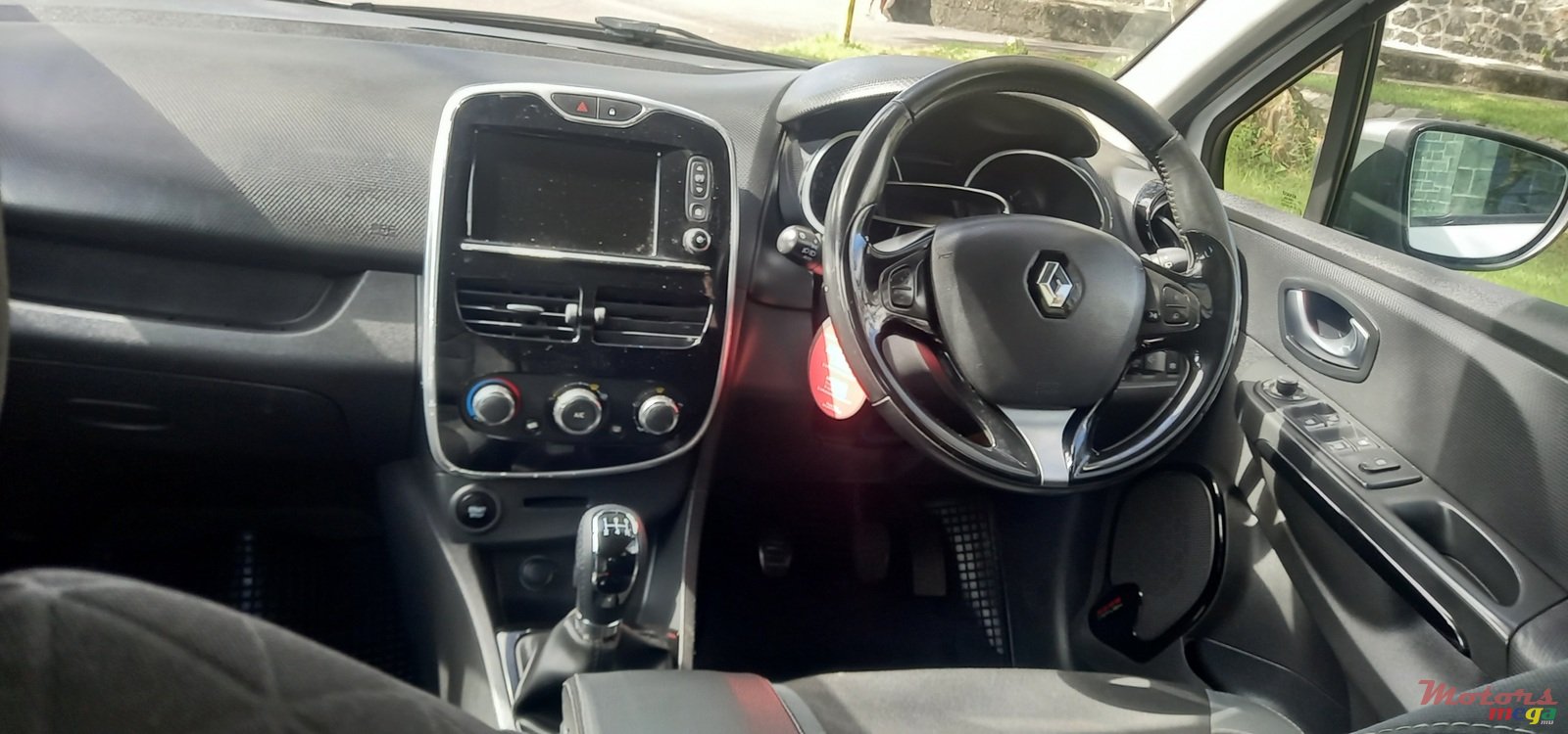 2017' Renault Clio GTLINE photo #5