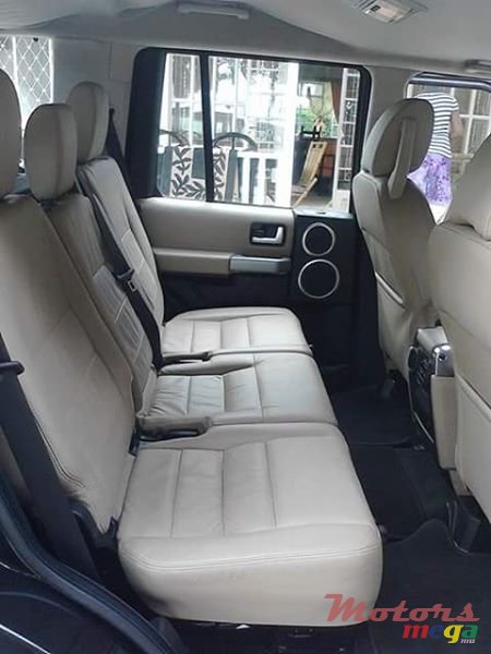 2009' Land Rover Discovery 3 photo #3