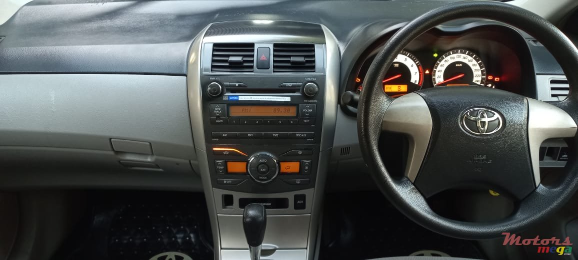 2012' Toyota Corolla photo #3