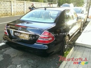 2006' Mercedes-Benz E-Class E200 W211 photo #3