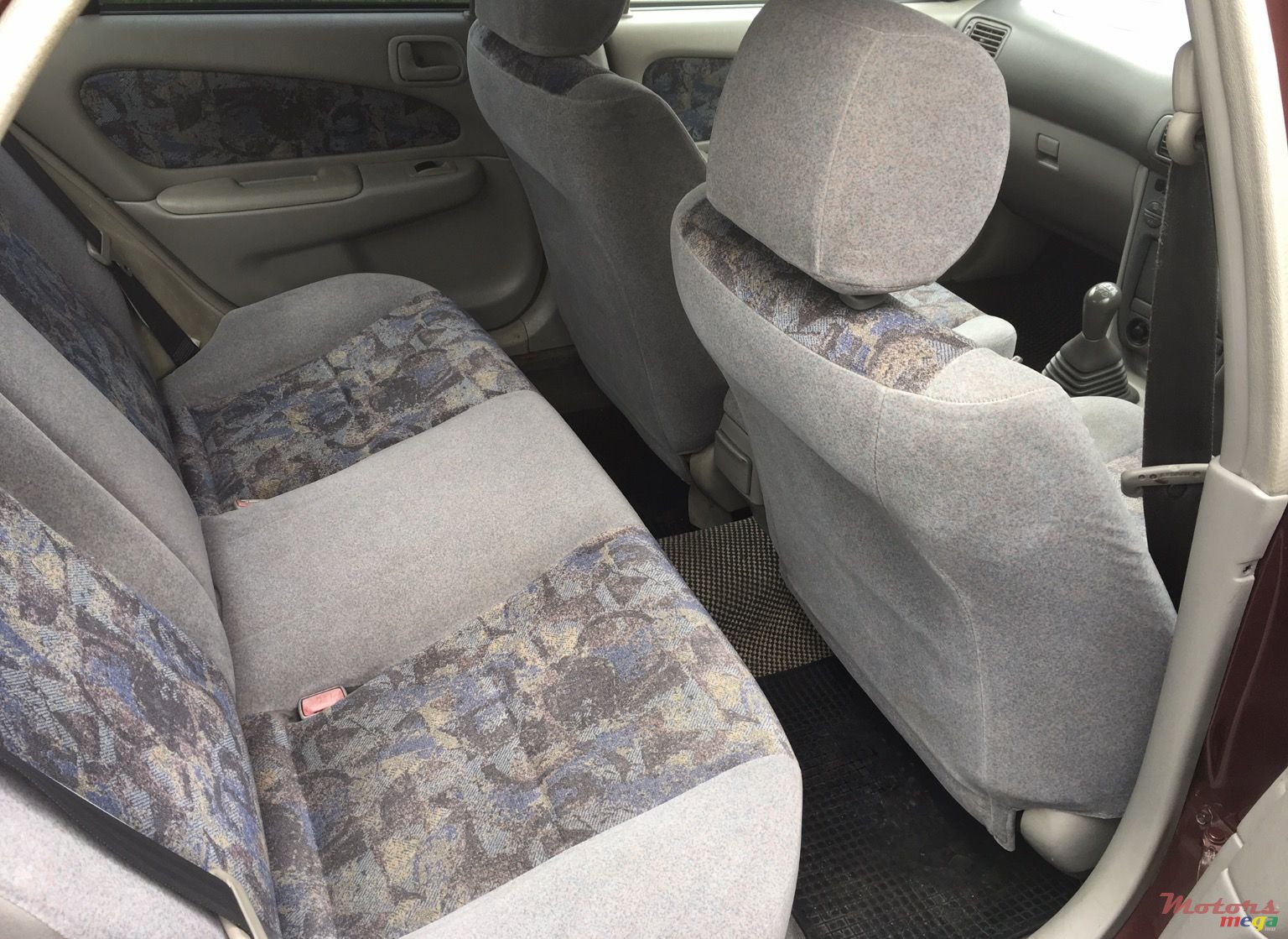 1999' Toyota photo #4