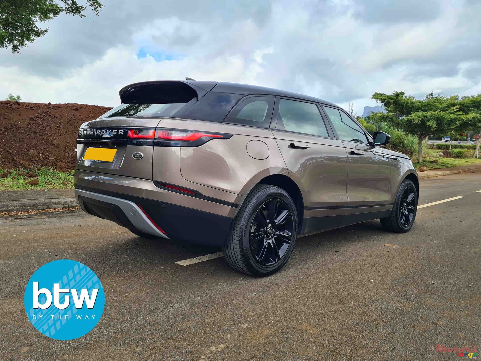 2018' Land Rover Range Rover photo #3