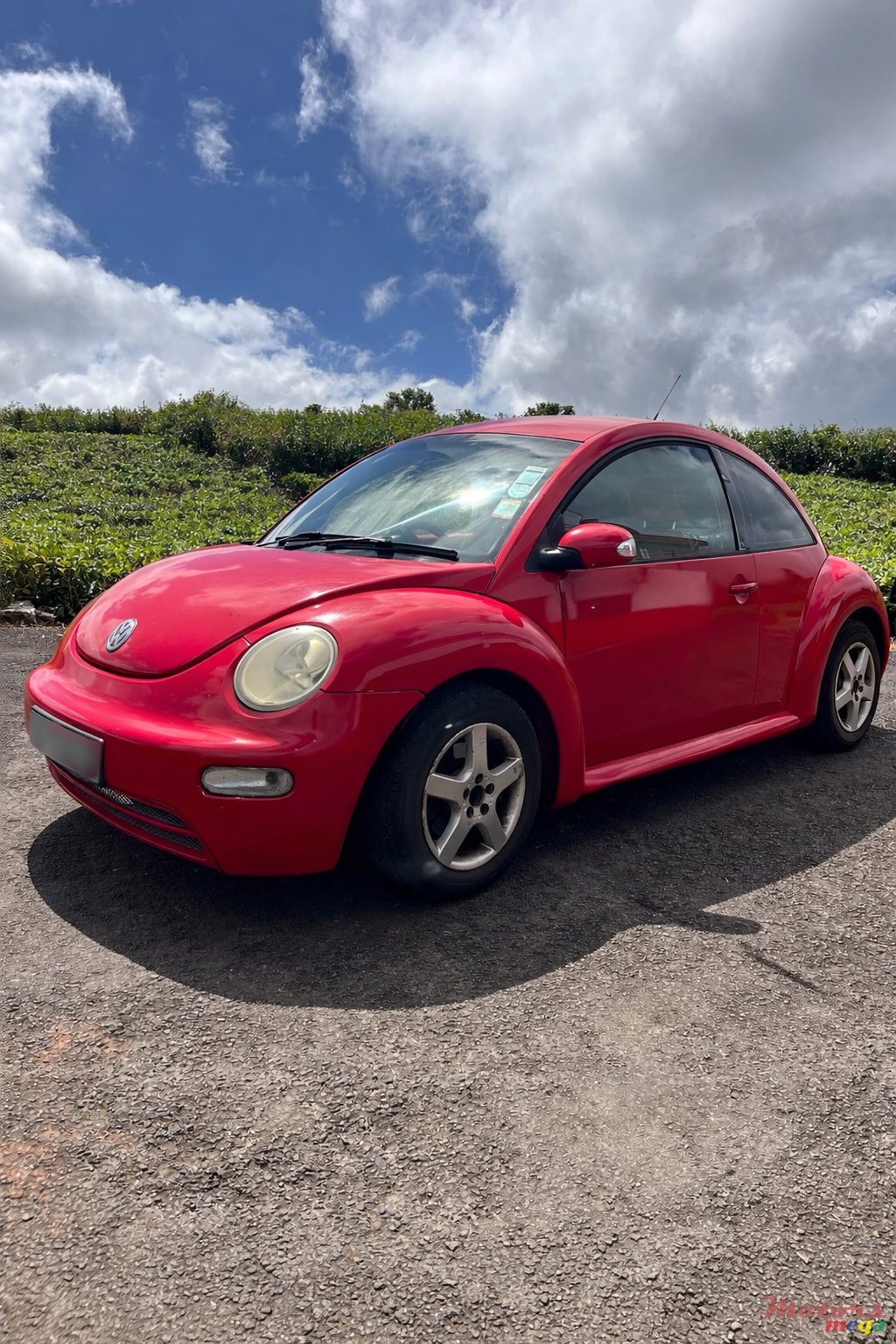 2005' Volkswagen Beetle photo #1