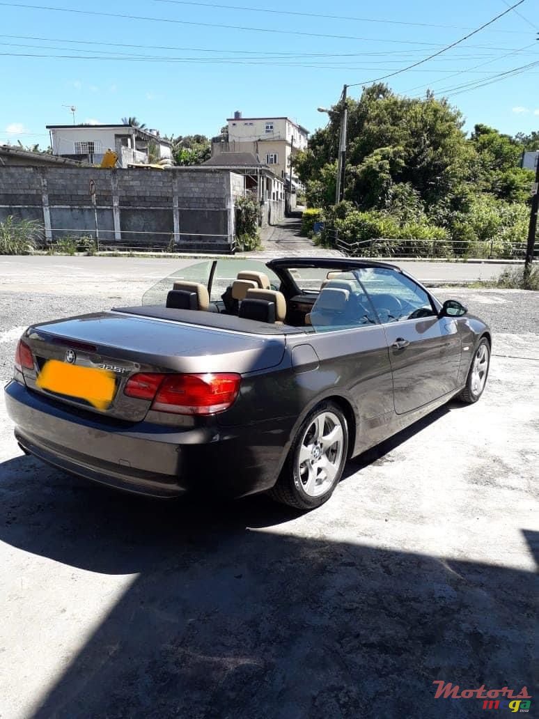 2010' BMW 325 photo #1