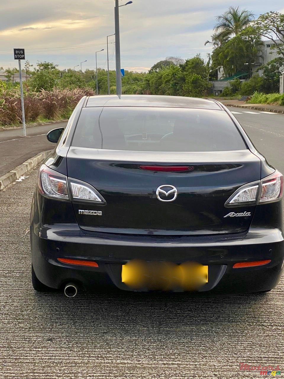 2009' Mazda Axela photo #2