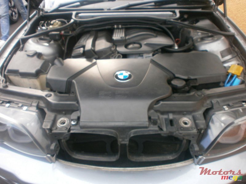 2004' BMW 318 photo #5