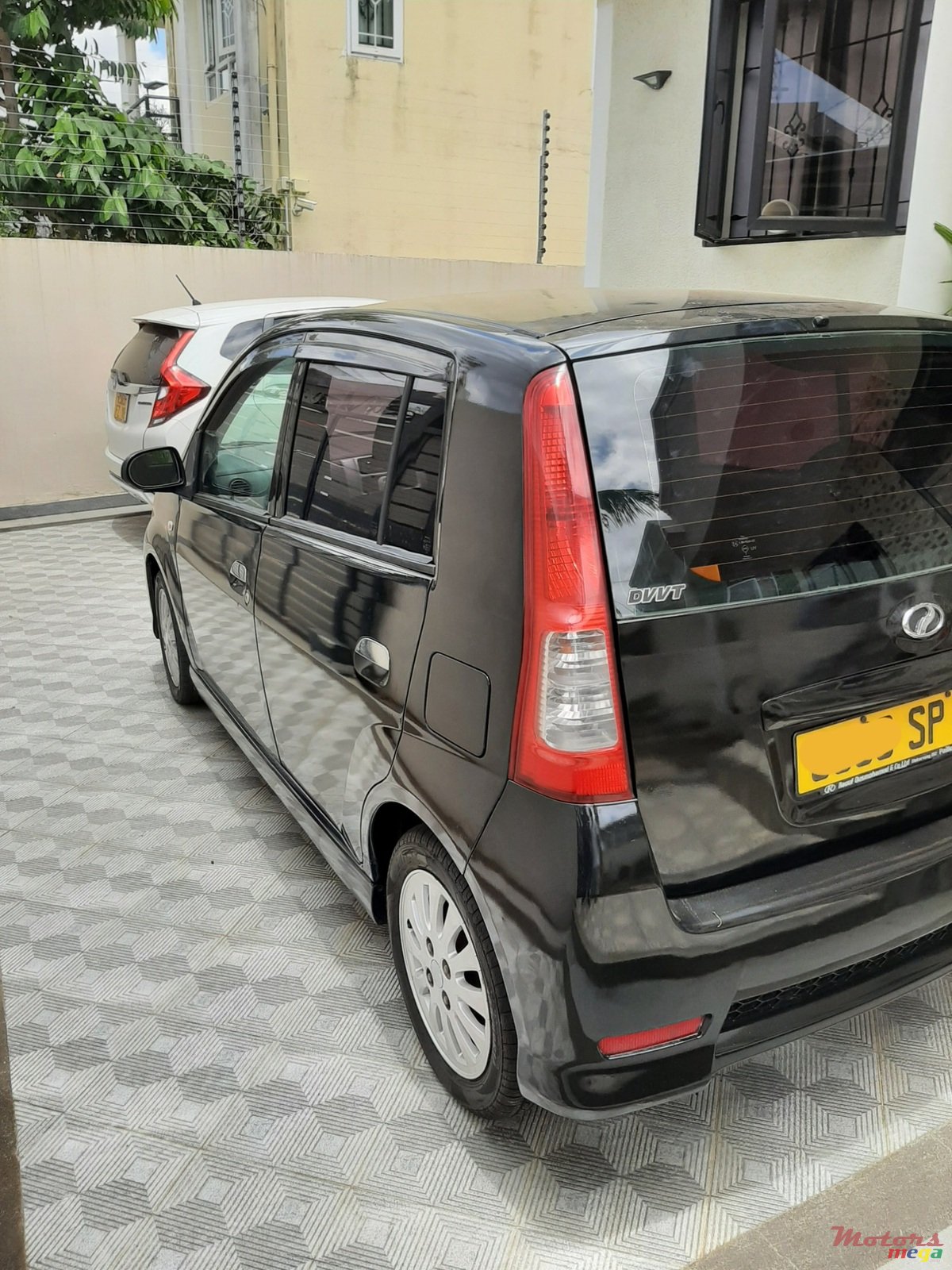 2012' Perodua Viva Elite photo #1