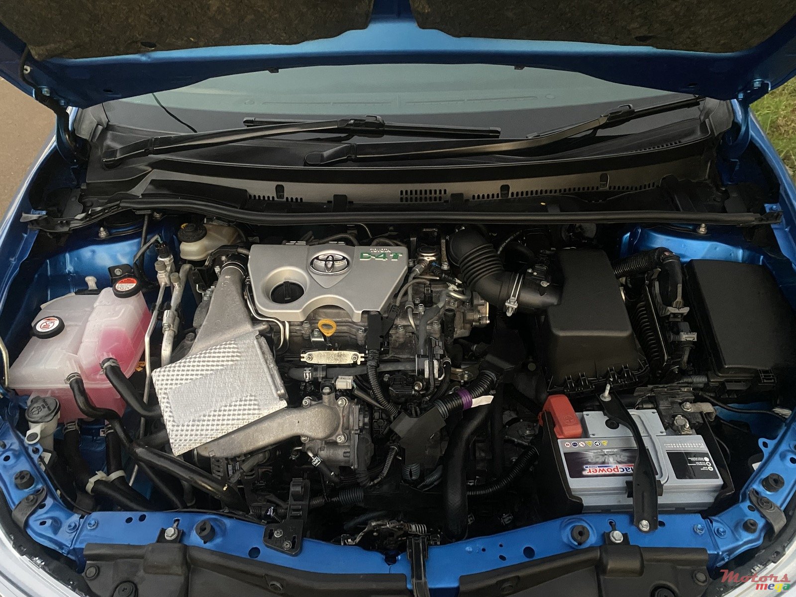 2015' Toyota Auris photo #7