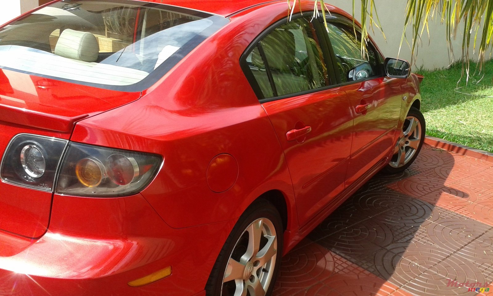 2005' Mazda Mazda3 photo #3