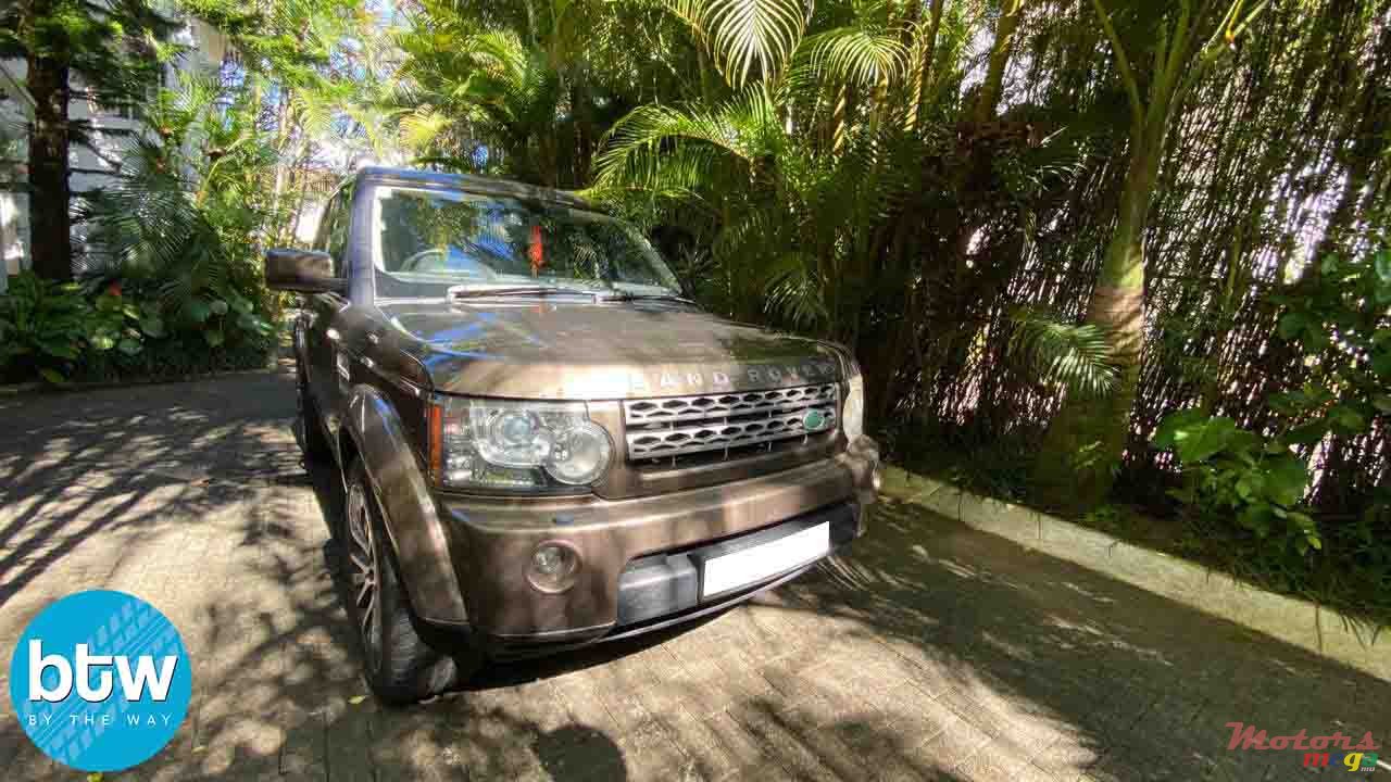 2010' Land Rover Discovery 4 HSE TDV6 photo #1