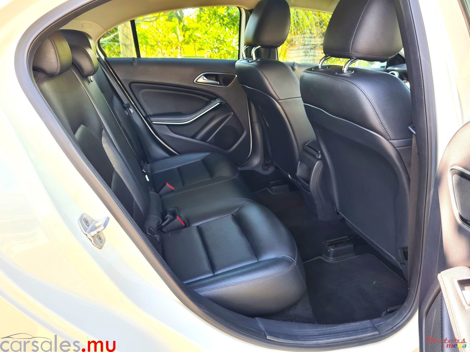 2014' Mercedes-Benz A 200 Urban Line photo #2