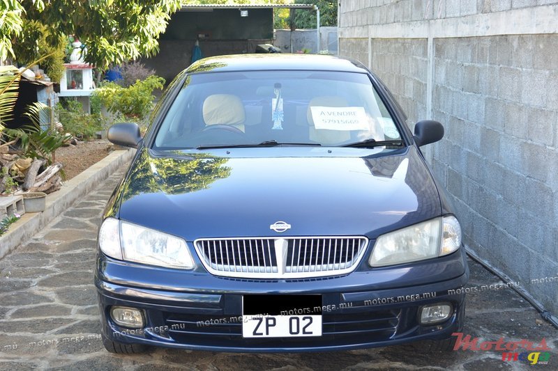 2002' Nissan Sunny photo #1