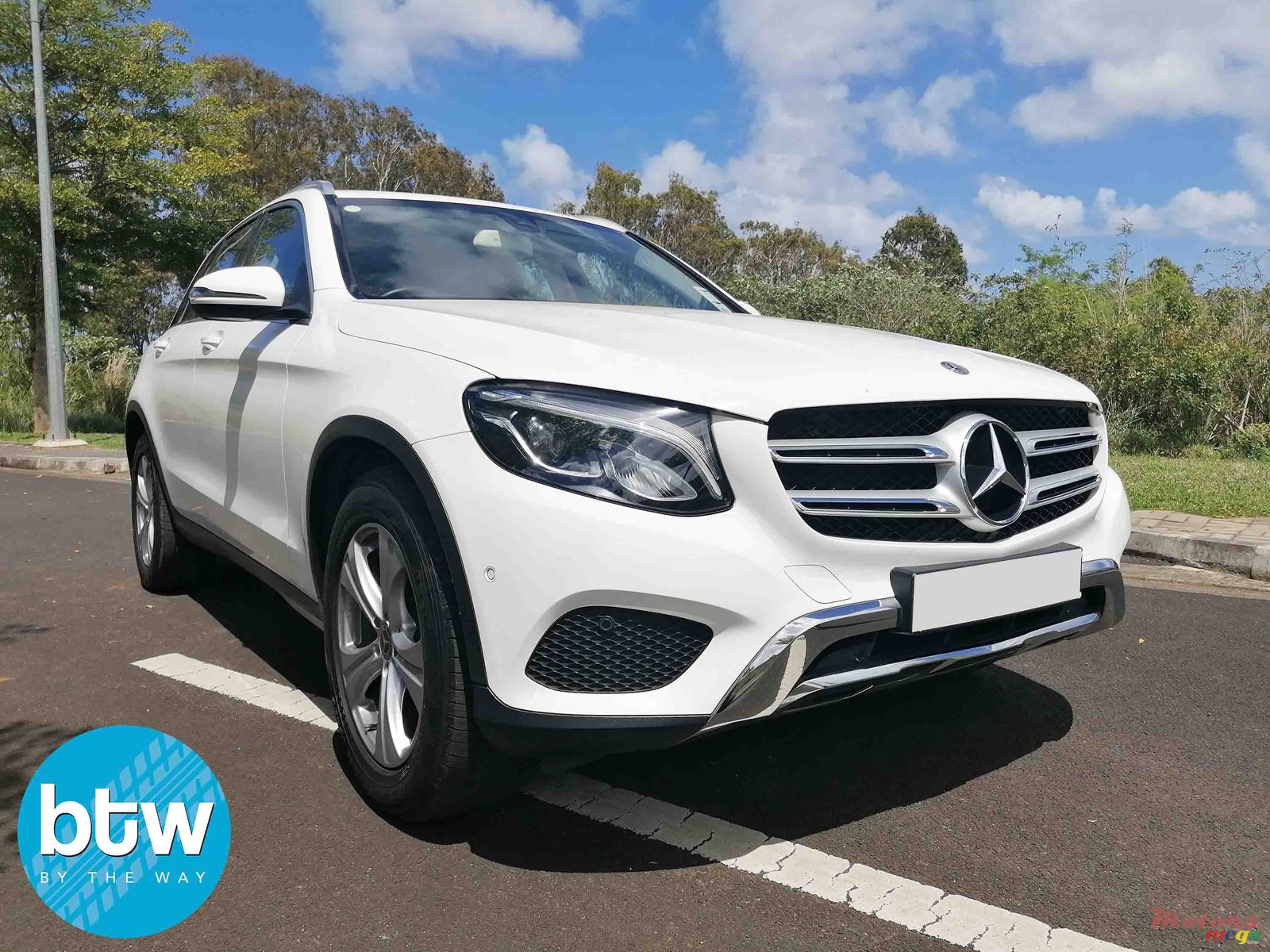 2018' Mercedes-Benz GL-Class photo #1