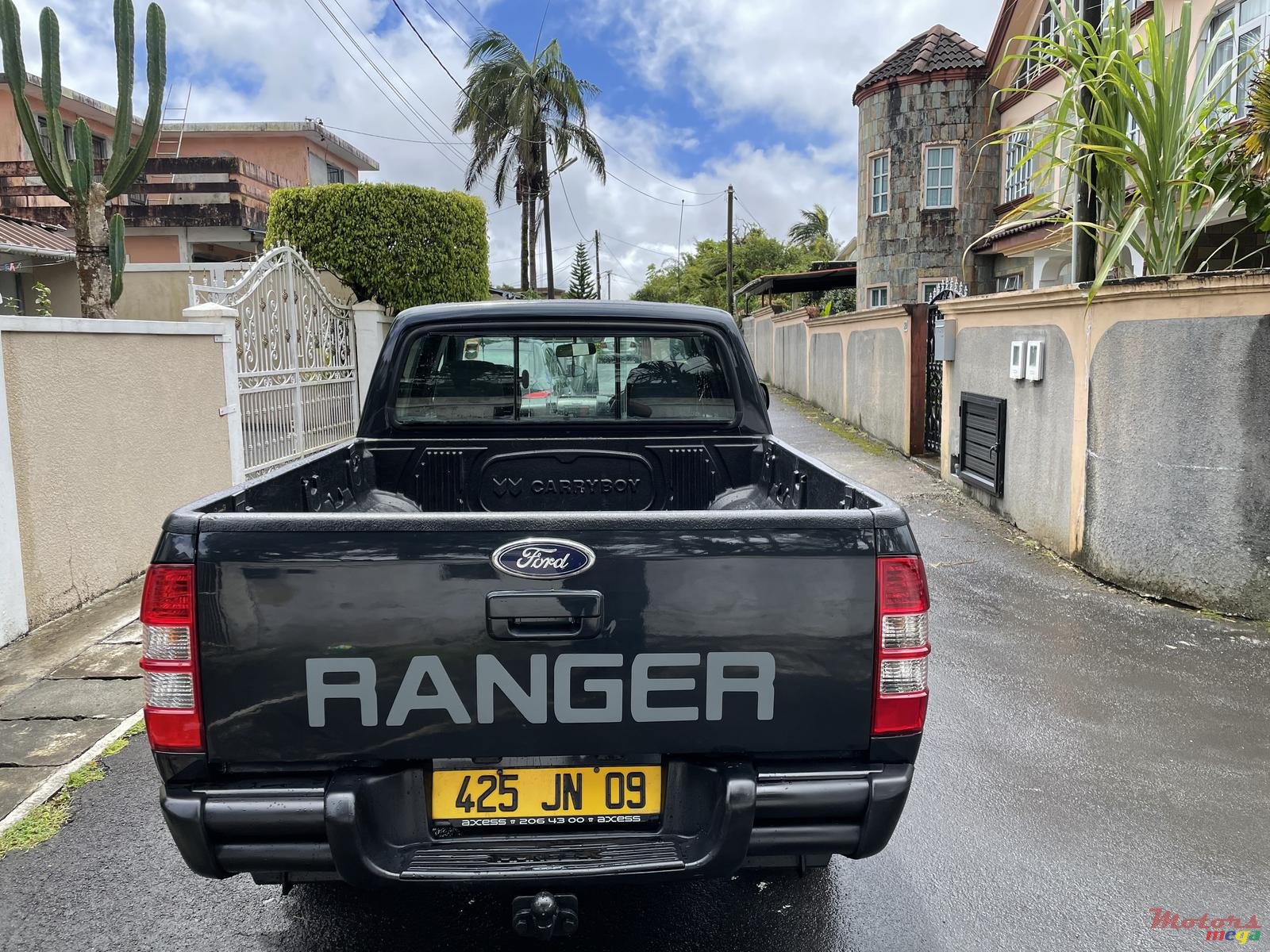 2009' Ford Freestyle 4x4 2009 photo #3