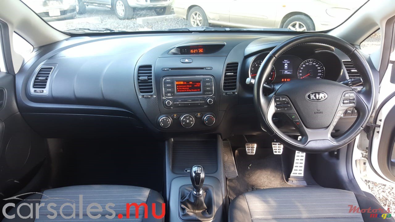2013' Kia Cerato photo #7