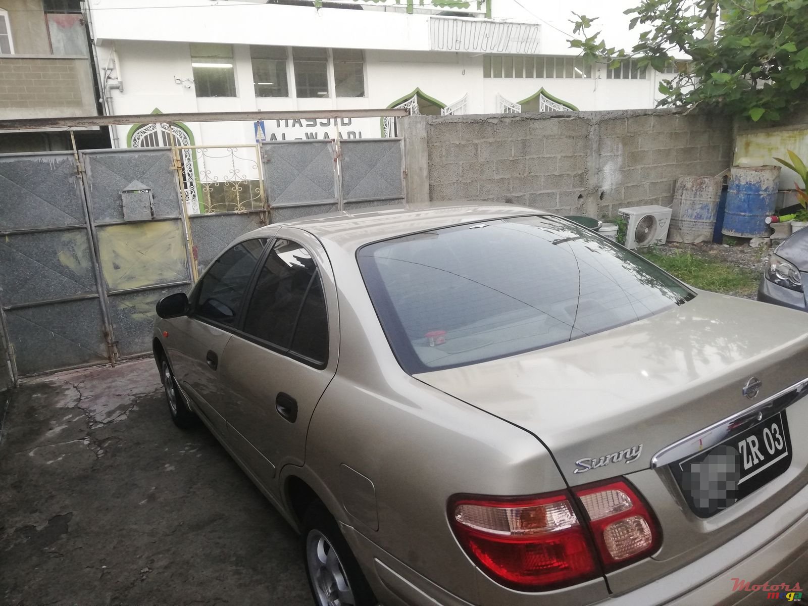 2004' Nissan Sunny N16 photo #2