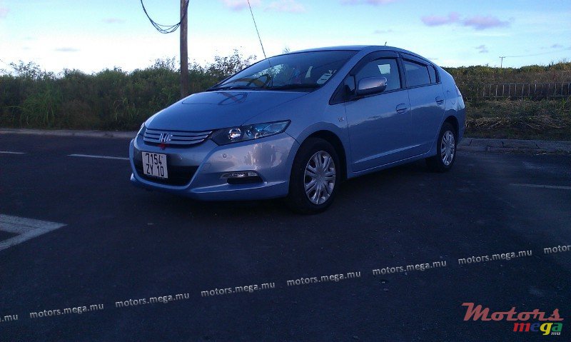 2010' Honda Insight Hybrid photo #5